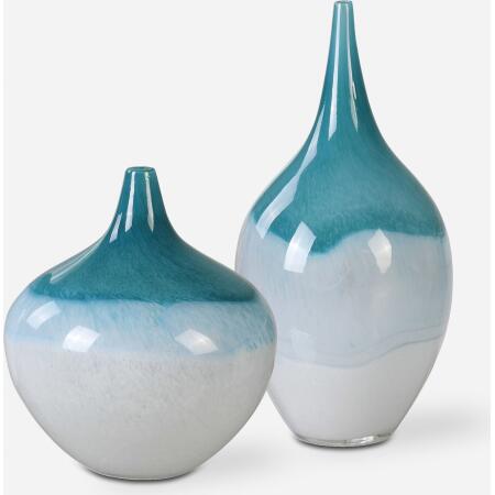 Carlas-Vases Urns & Finials