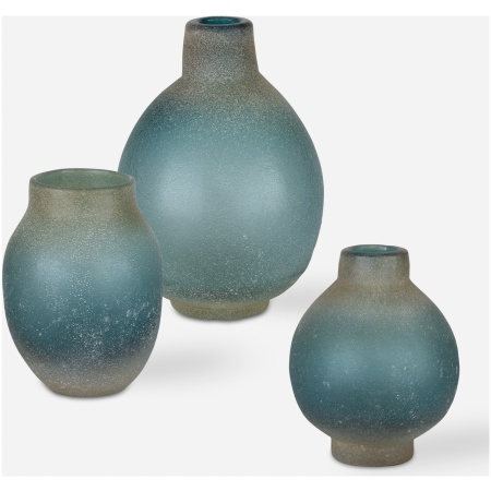 Mercede-Vases Urns & Finials