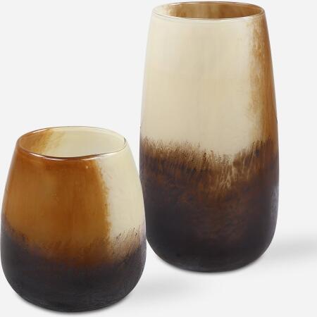 Desert Wind-Vases Urns & Finials