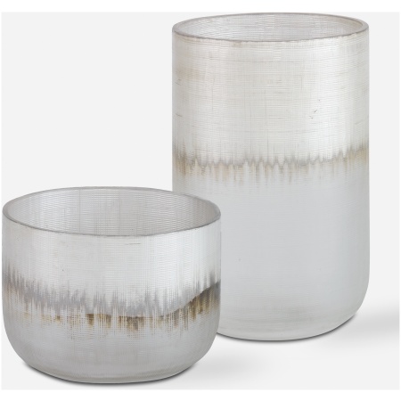 Frost-Vases Urns & Finials