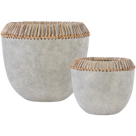 Aponi-Decorative Bowls & Trays