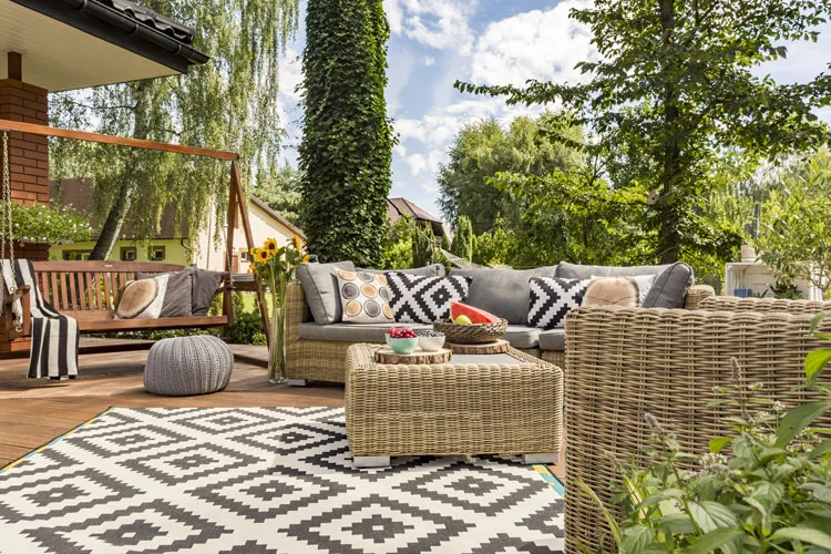 What Fabrics Are Good For Outdoor Living Jpg