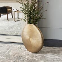 Gretchen-Vases Urns & Finials