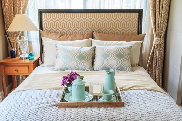 How to Pick a Color Scheme Uptown Dallas Designer Fabric Store 1 jpg