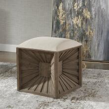 Jia-Ottomans & Poufs