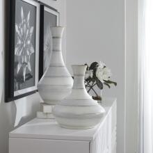 Potter-Vases Urns & Finials